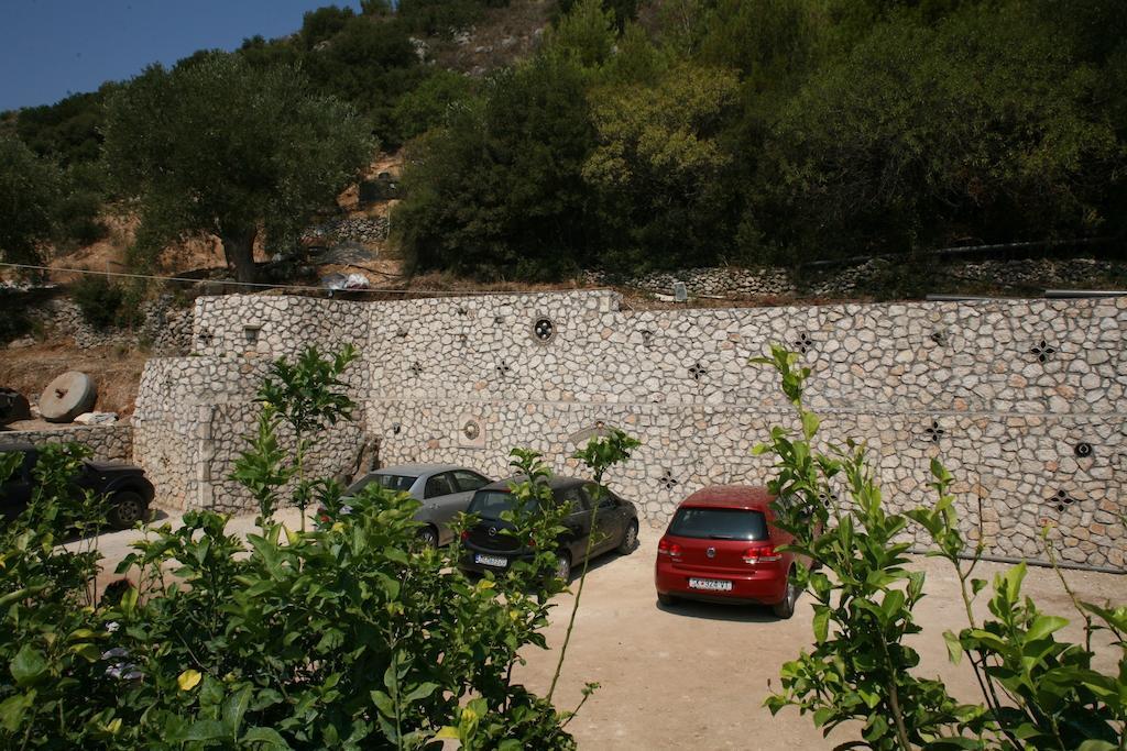 Marathes Studios Áyios Nikítas Exteriér fotografie
